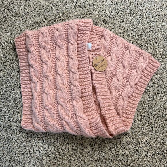 NWT Ocean Beach Pink Chunky Cable Knit Infinity Scarf - Picture 1 of 4